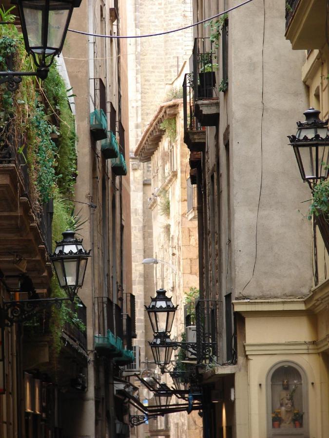 Hotel Hostal Fina Barcelona Exterior foto